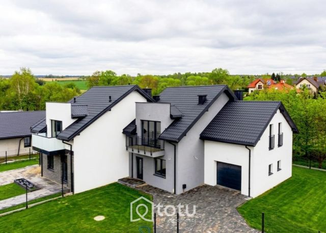 bliźniak, 5 pokoi Błonie, ul. Lesznowska. Zdjęcie 1