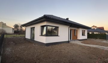 dom wolnostojący, 4 pokoje Kęty Centrum, ul. Żwirki i Wigury