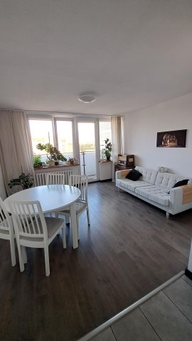 Mieszkanie 3-pokojowe Warszawa Praga-Południe, ul. Świętosławska. Zdjęcie 1