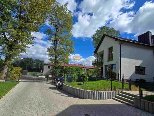 dom szeregowy, 4 pokoje Kraków Zwierzyniec, ul. Grzegorza Korzeniaka. Zdjęcie 19
