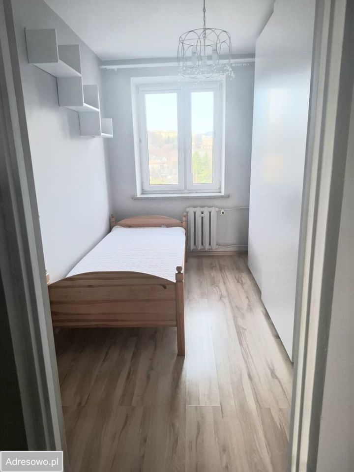 Mieszkanie 3-pokojowe Gorlice, ul. Tadeusza Kościuszki. Zdjęcie 2