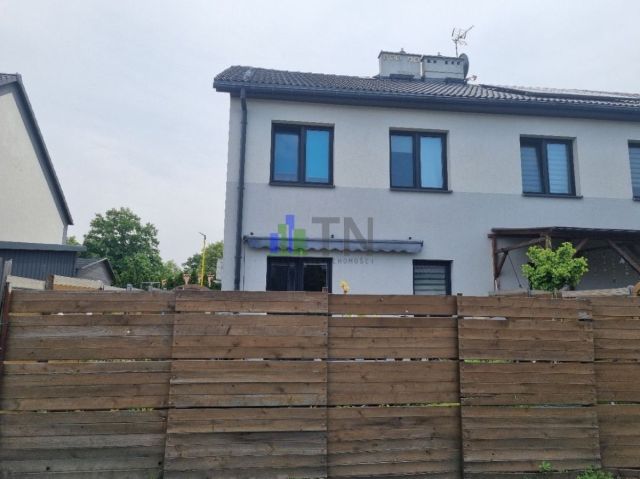 dom szeregowy, 4 pokoje Czernica. Zdjęcie 3