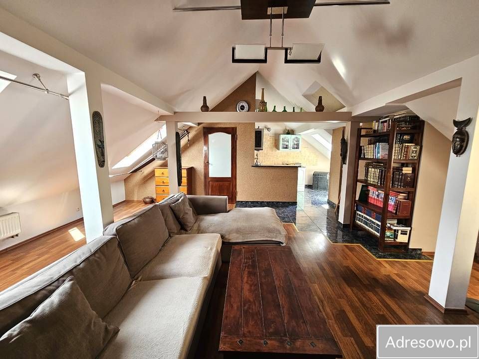 dom szeregowy, 5 pokoi Legnica, ul. Diamentowa. Zdjęcie 7