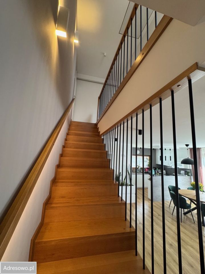 dom wolnostojący, 5 pokoi Zgierz. Zdjęcie 8