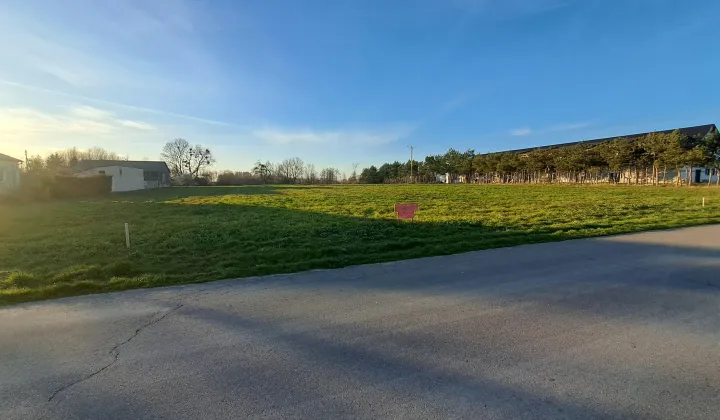 Działka budowlana Oleśniki