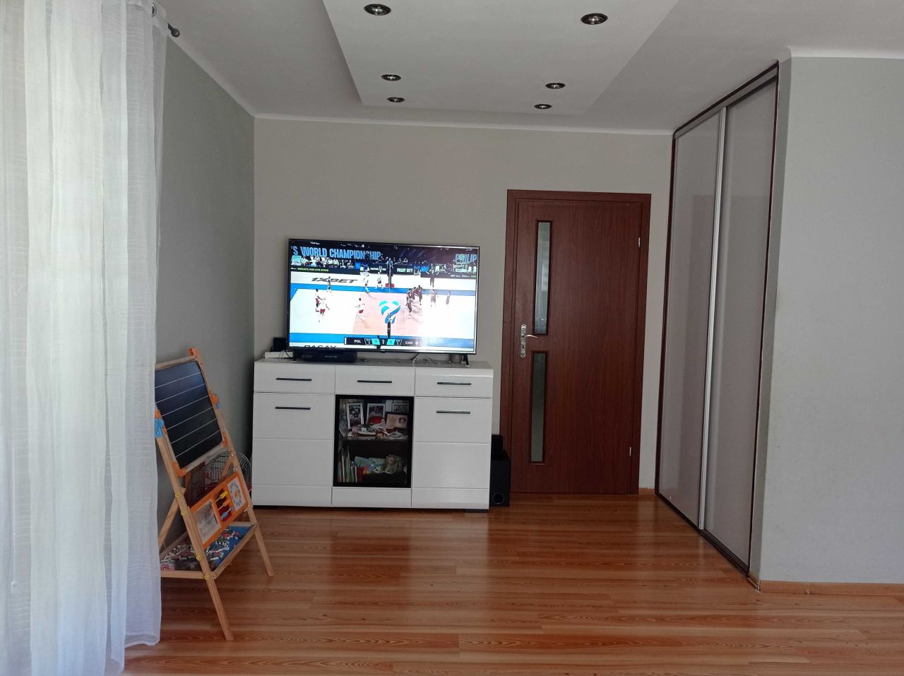 Mieszkanie 2-pokojowe Łask. Zdjęcie 3