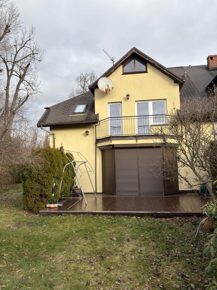 dom szeregowy, 5 pokoi Jelenia Góra Cieplice Śląskie-Zdrój. Zdjęcie 3