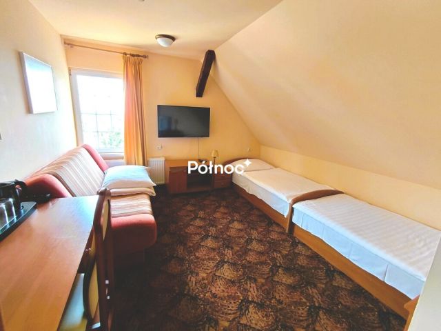 Hotel/pensjonat Karpacz, ul. Konstytucji 3 Maja. Zdjęcie 7