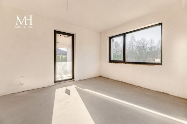 dom wolnostojący, 4 pokoje Zgierz. Zdjęcie 5