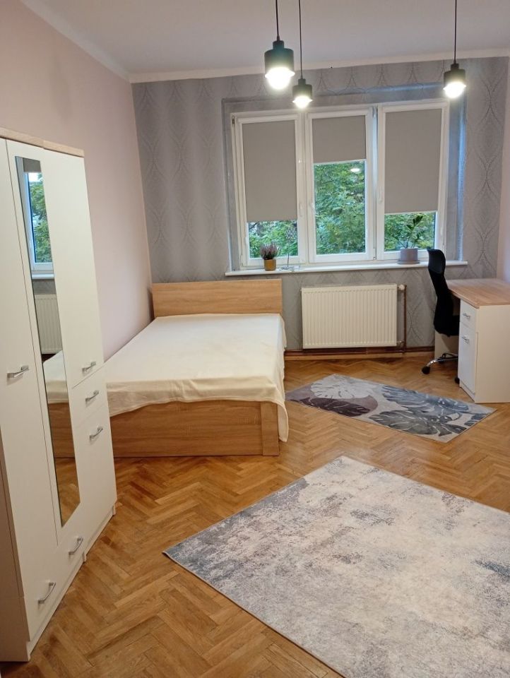 Mieszkanie 4-pokojowe Poznań Łazarz, ul. Lodowa. Zdjęcie 4
