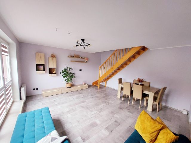 bliźniak, 6 pokoi Słupno, ul. Wronia. Zdjęcie 1