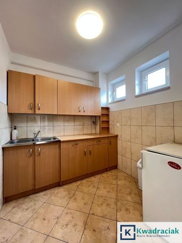 kamienica, 10 pokoi Jasło, ul. 3 Maja. Zdjęcie 19