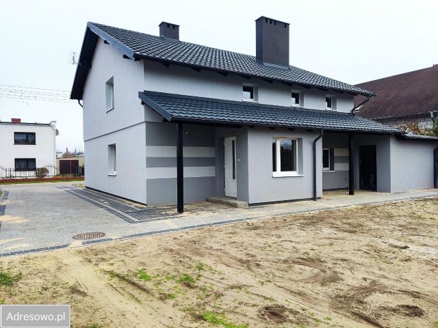 dom wolnostojący, 6 pokoi Bucz, ul. Topolowa. Zdjęcie 1