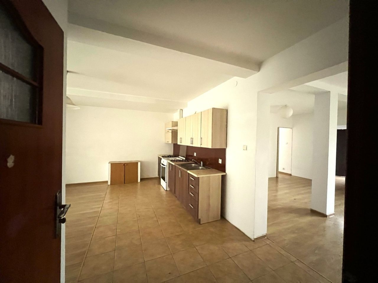 dom wolnostojący, 8 pokoi Stary Szelków. Zdjęcie 14