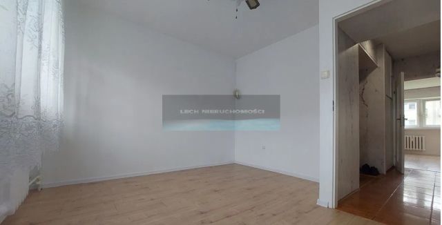 Mieszkanie 3-pokojowe Warszawa Włochy, ul. 1 Sierpnia. Zdjęcie 2