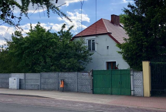 dom wolnostojący, 3 pokoje Konin, ul. Grunwaldzka. Zdjęcie 1