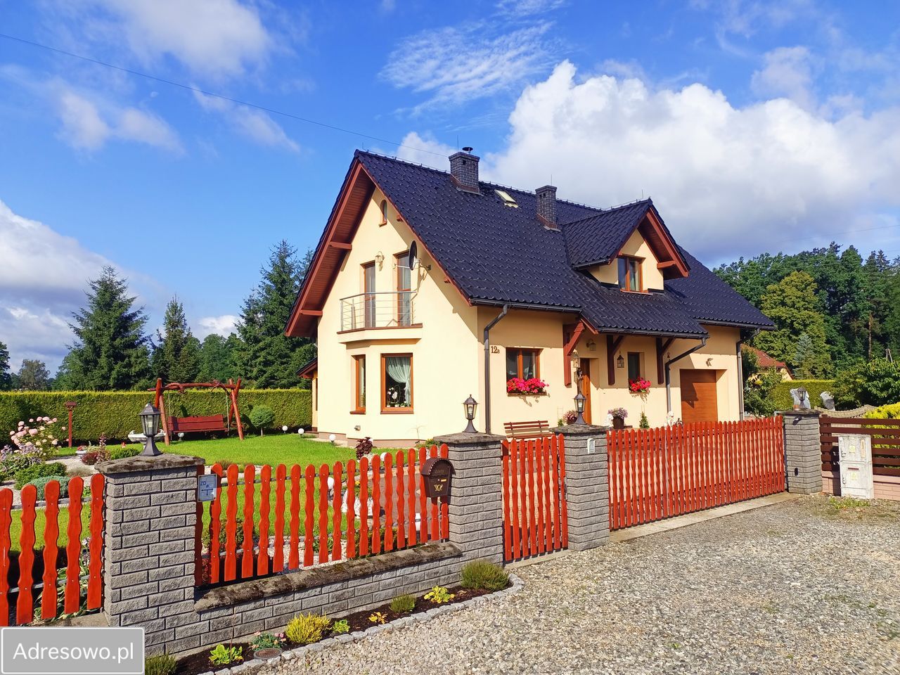 dom wolnostojący, 8 pokoi Ligota, ul. Mała