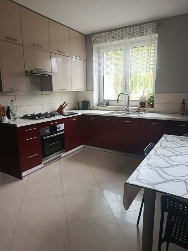 dom wolnostojący, 7 pokoi Kazimierzów. Zdjęcie 7