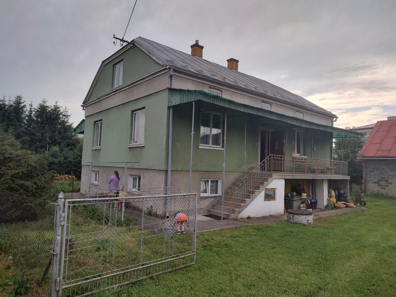 dom wolnostojący, 11 pokoi Grabownica Starzeńska Duża Strona