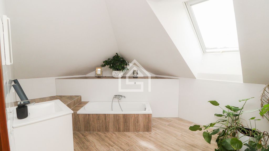 dom wolnostojący, 6 pokoi Gnojnik. Zdjęcie 15