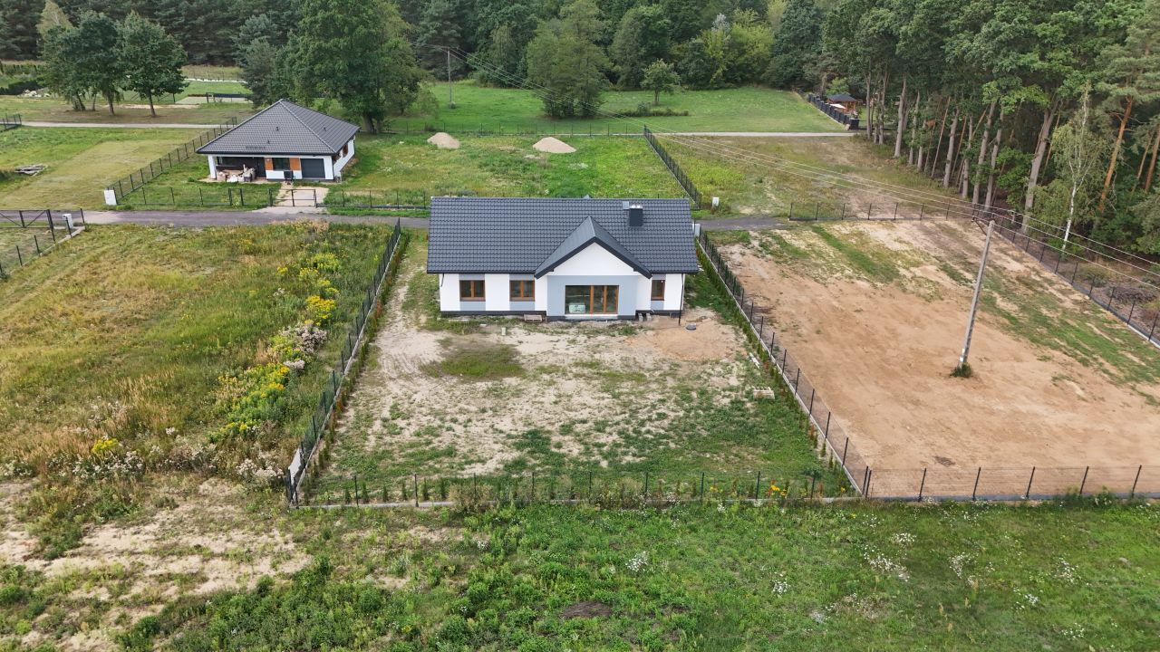 dom wolnostojący, 5 pokoi Nowa Mała Wieś. Zdjęcie 3