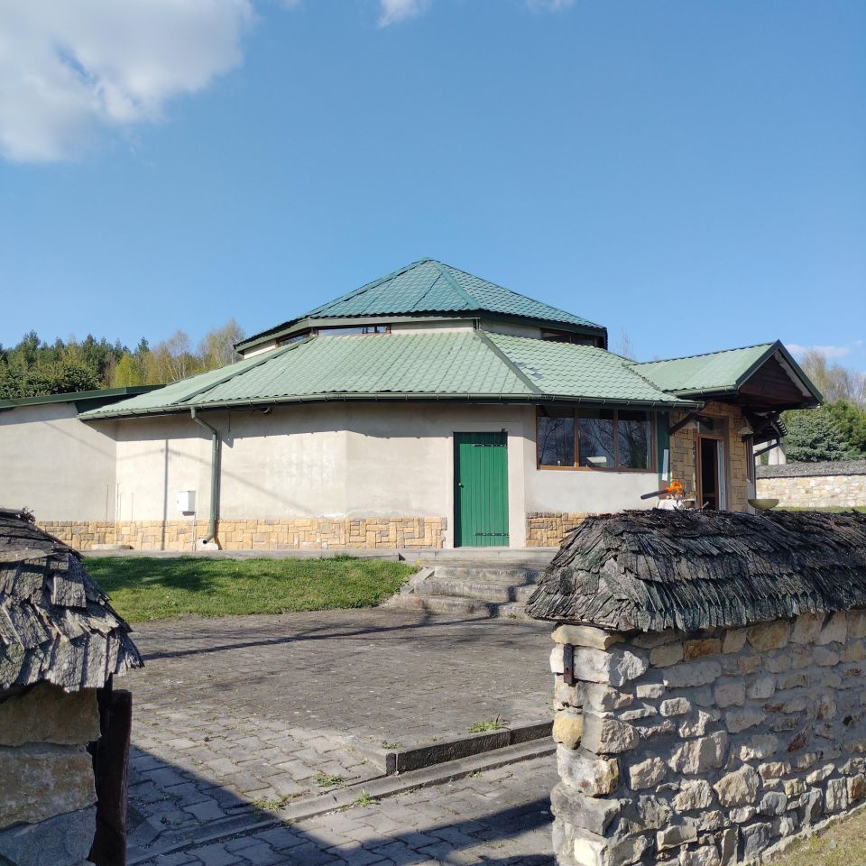 dom wolnostojący, 20 pokoi Starochęciny Wrzosy. Zdjęcie 3