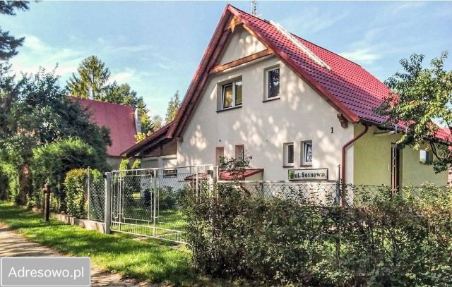 dom wolnostojący, 4 pokoje Osolin, ul. Sosnowa. Zdjęcie 1