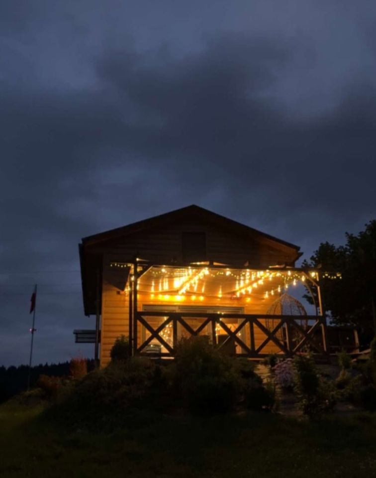 dom wolnostojący, 3 pokoje Las, Nieokreślona. Zdjęcie 2