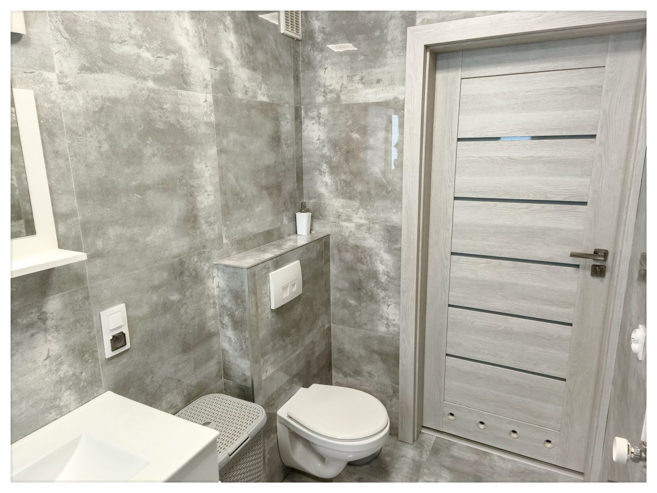 dom wolnostojący, 4 pokoje Trześń Błonie, ul. Szafirowa. Zdjęcie 7