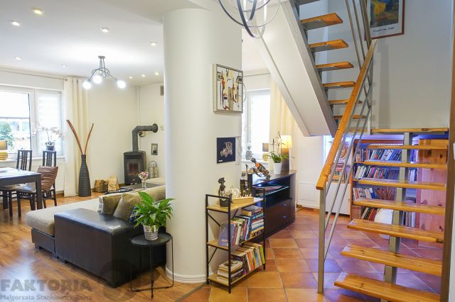 dom wolnostojący, 5 pokoi Bezrzecze. Zdjęcie 44