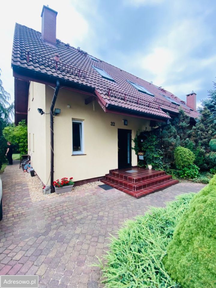 bliźniak, 5 pokoi Krzeptów