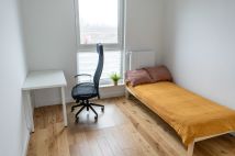 Mieszkanie 3-pokojowe Warszawa Praga-Południe, ul. Siennicka. Zdjęcie 1