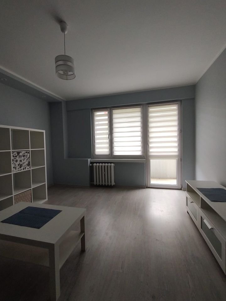 Mieszkanie 2-pokojowe Częstochowa Tysiąclecie, ul. Polskiego Czerwonego Krzyża. Zdjęcie 2