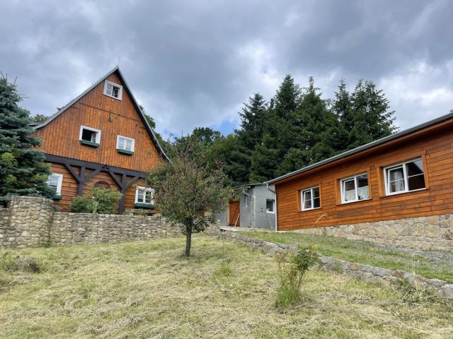 dom wolnostojący, 5 pokoi Jeżów Sudecki. Zdjęcie 1