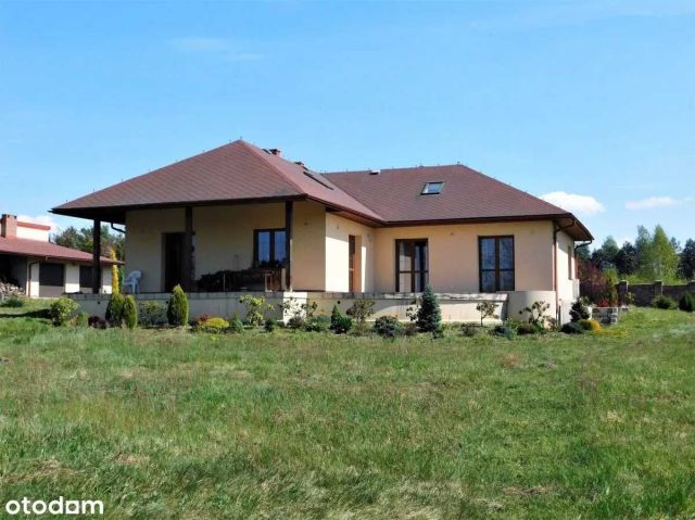dom wolnostojący Siedleszczany. Zdjęcie 1