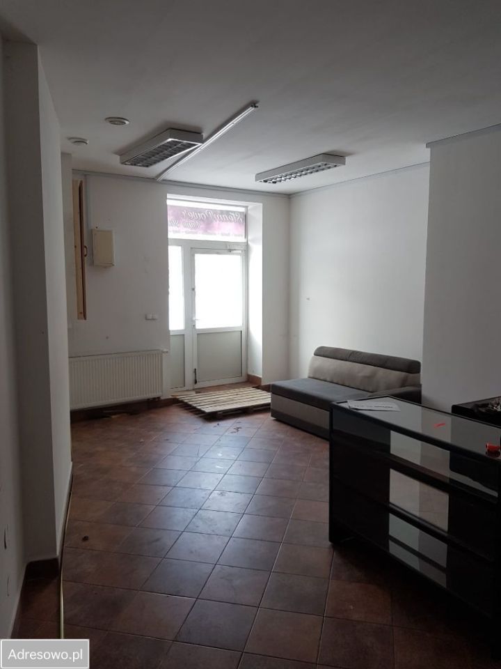 Lokal Opatów, ul. Tadeusza Kościuszki. Zdjęcie 3