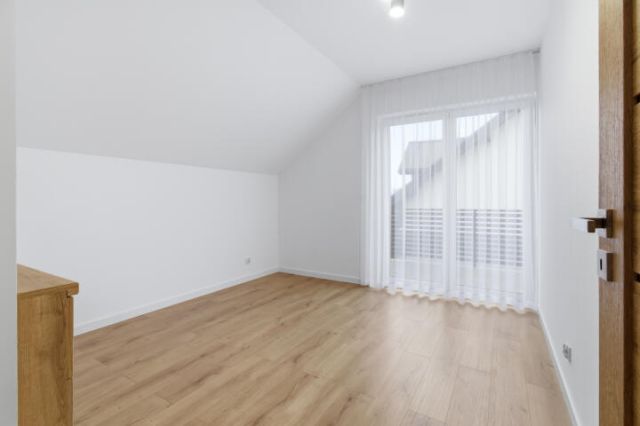 bliźniak, 4 pokoje Chorowice. Zdjęcie 11