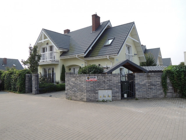 dom wolnostojący, 6 pokoi Nowe Gulczewo, ul. Zagłoby. Zdjęcie 1