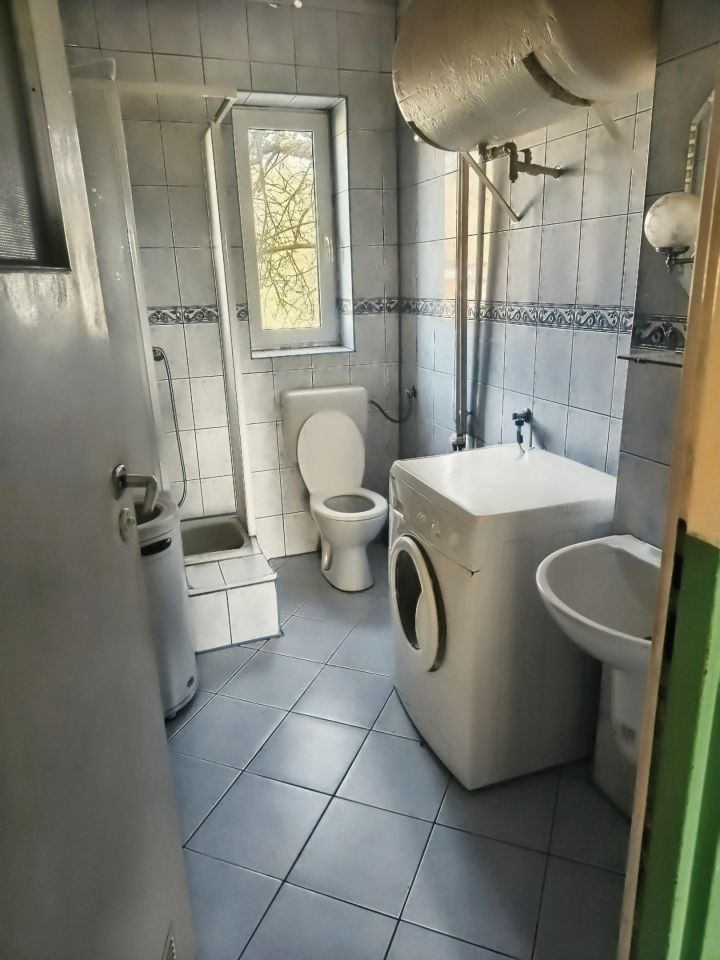 dom wolnostojący, 2 pokoje Zalesie. Zdjęcie 8