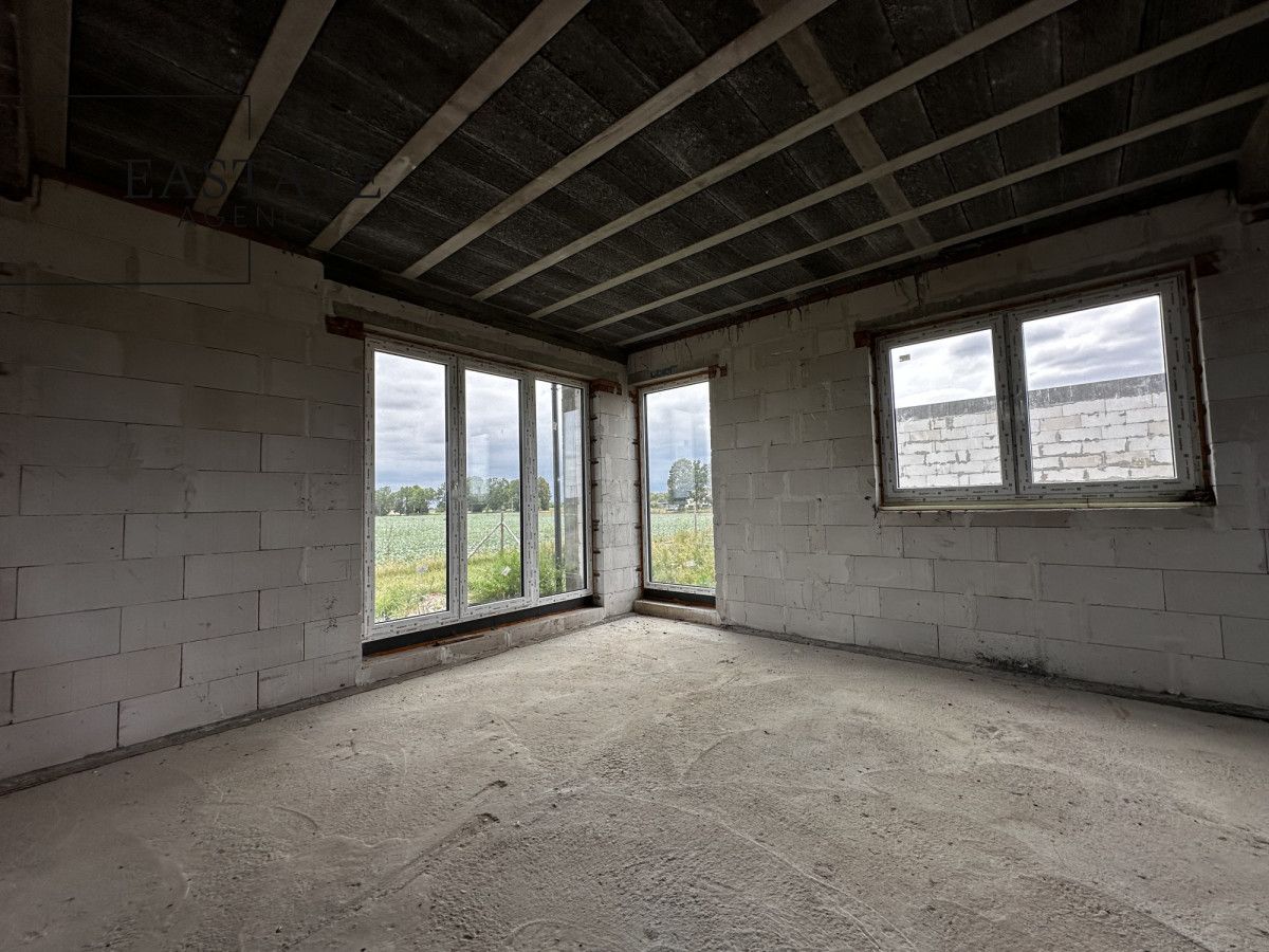 dom wolnostojący, 5 pokoi Magdalenka. Zdjęcie 2