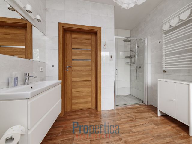 dom szeregowy, 6 pokoi Marki Struga, ul. Błękitna. Zdjęcie 12