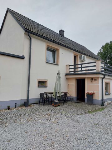 dom wolnostojący, 4 pokoje Niwnik. Zdjęcie 1