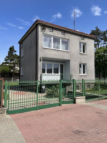 dom wolnostojący, 4 pokoje Białobrzegi, ul. 11 Listopada. Zdjęcie 1