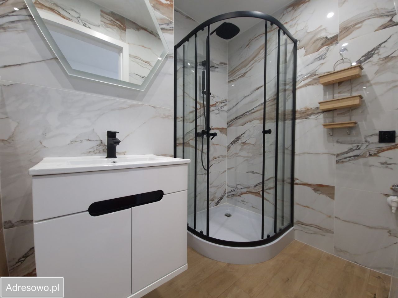 Mieszkanie 3-pokojowe Skarżysko-Kamienna, ul. Konopnickiej. Zdjęcie 3