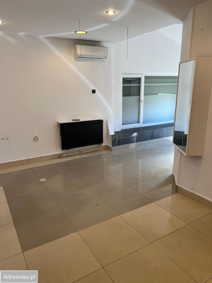 Lokal Częstochowa Błeszno, ul. Bohaterów Katynia. Zdjęcie 3