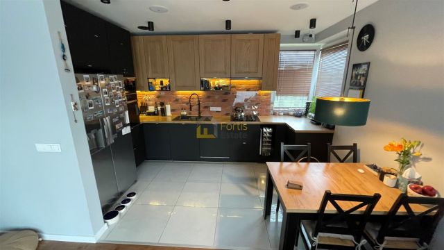 dom wolnostojący, 5 pokoi Kłaj. Zdjęcie 5