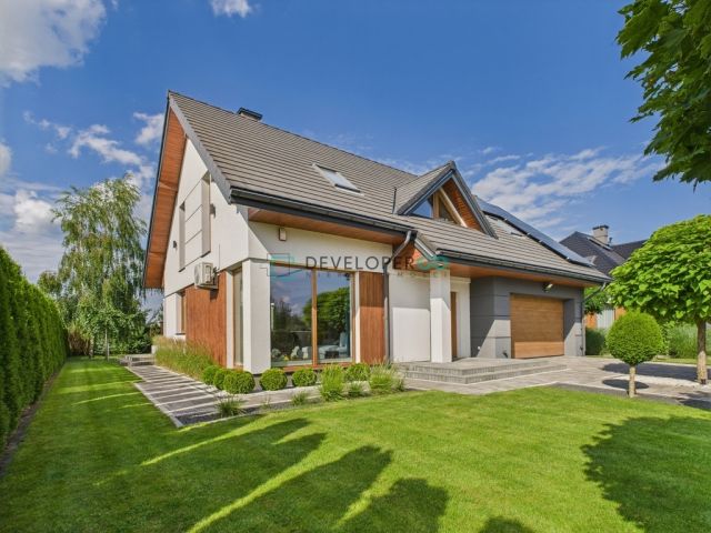 dom wolnostojący, 5 pokoi Zwierki. Zdjęcie 2