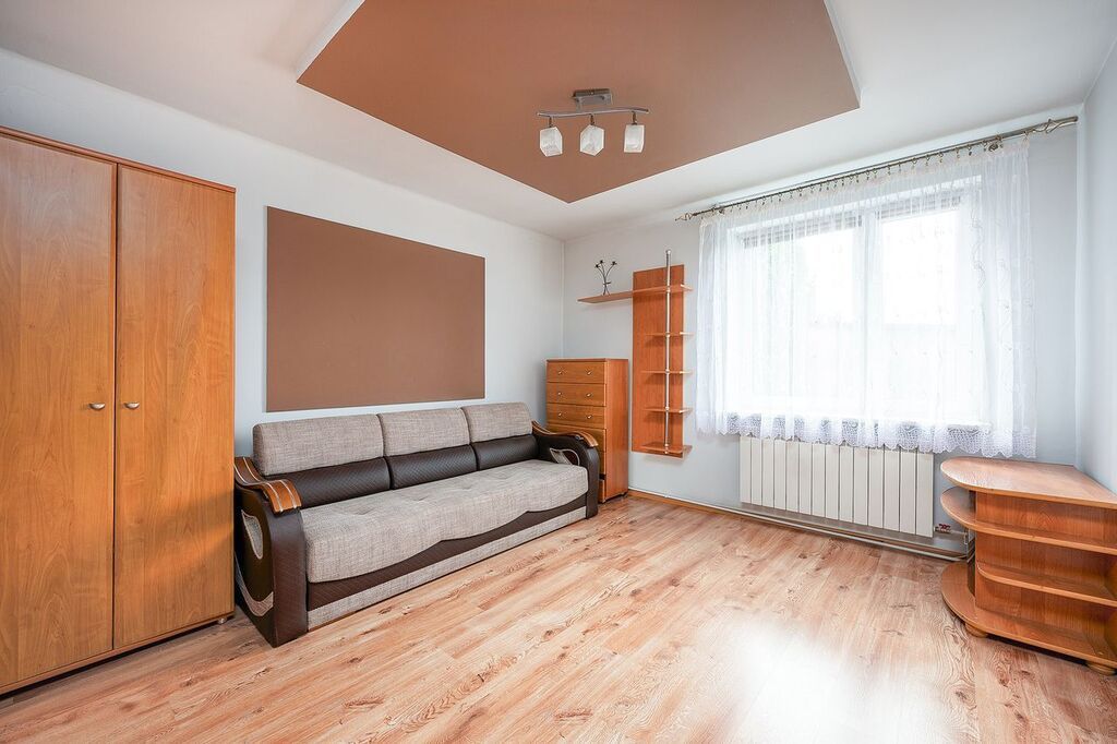 dom wolnostojący, 3 pokoje Brzeziny. Zdjęcie 8