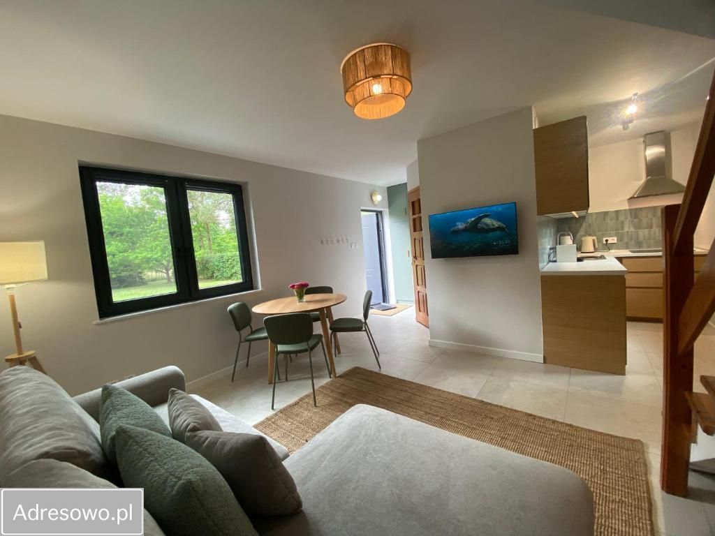 dom wolnostojący, 3 pokoje Czarny Młyn, ul. Łowiecka. Zdjęcie 3