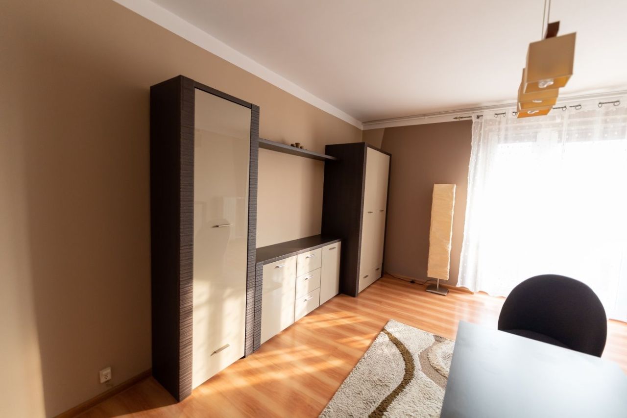 Mieszkanie 3-pokojowe Żagań. Zdjęcie 8